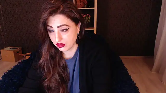 Snapshot of RebeccaStone chatting on 11/12/25, 02:37 RebeccaStone online show from 11/12/25, 02:37