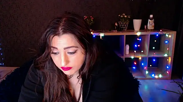 Snapshot of RebeccaStone chatting on 02/04/25, 12:51 RebeccaStone online show from 02/04/25, 12:51