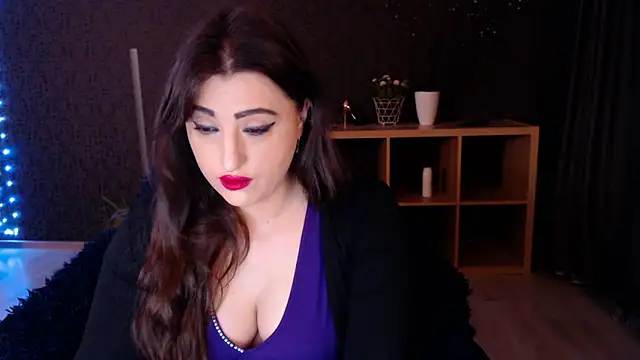Snapshot of RebeccaStone chatting on 03/09/25, 12:53 RebeccaStone online show from 03/09/25, 12:53