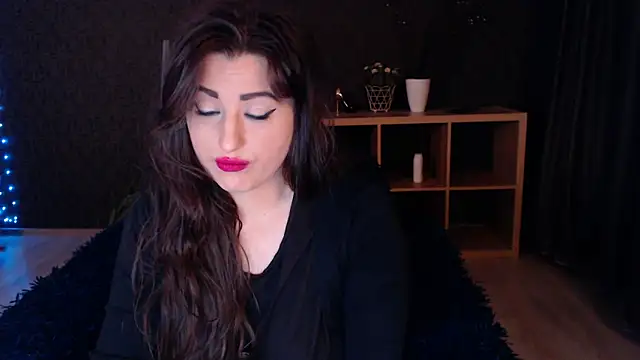 Snapshot of RebeccaStone chatting on 03/23/25, 01:42 RebeccaStone online show from 03/23/25, 01:42
