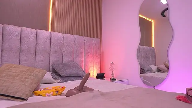 Snapshot of violeta_aroca chatting on 02/26/26, 03:06 violeta aroca online show from 02/26/26, 03:06