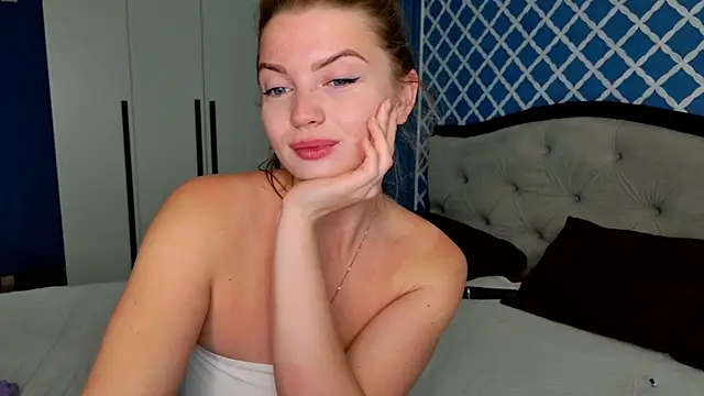 Busty Redhead online show from 05/31/26, 05:24