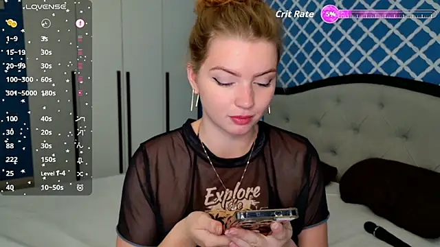 Snapshot of Busty_Redhead chatting on 09/27/25, 03:23 Busty Redhead online show from 09/27/25, 03:23