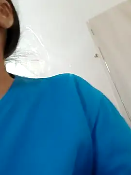 Zulfiya Bruce online show from 11/15/25, 07:18