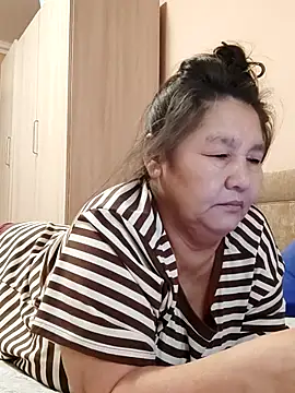 Zulfiya Bruce online show from 10/19/25, 01:36