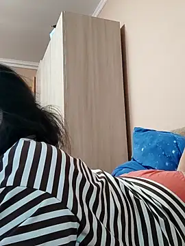 Zulfiya Bruce online show from 10/27/25, 09:54