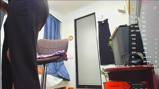 Snapshot of lilia_fun chatting on 12/10/24, 07:43 lilia fun online show from 12/10/24, 07:43