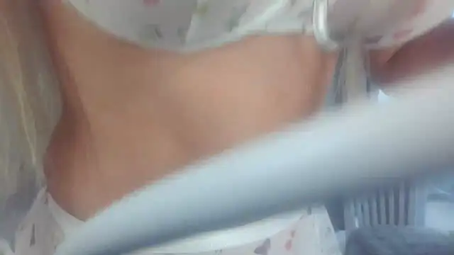 Roshana16 online show from 09/28/25, 02:24