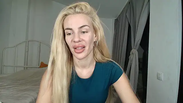 Roshana16 online show from 09/26/25, 06:37