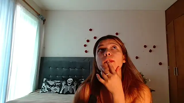 3littleschoolteens online show from 05/25/26, 06:50