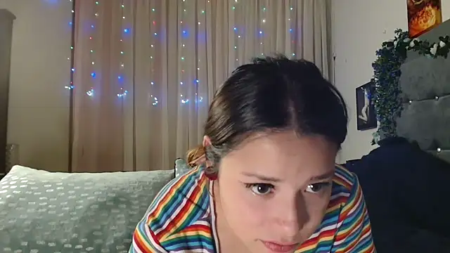 3littleschoolteens online show from 11/13/25, 05:11