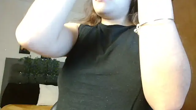 3littleschoolteens online show from 11/24/25, 06:57