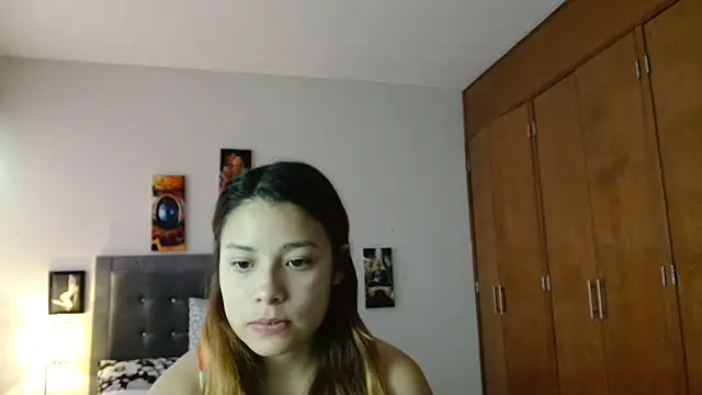 3littleschoolteens online show from 11/05/25, 05:49