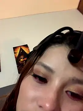 3littleschoolteens online show from 11/17/25, 06:17