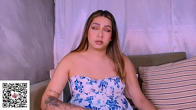 ISABELLASSMITH online show from 10/21/25, 12:32