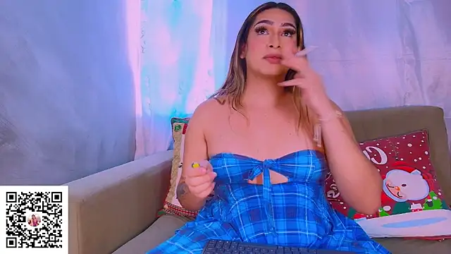 ISABELLASSMITH online show from 11/26/25, 04:07