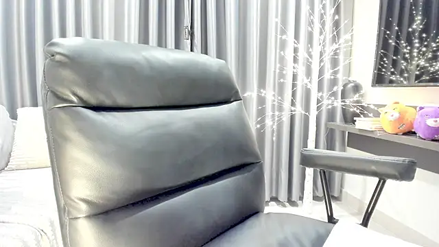 Snapshot of Kya_Choco8 chatting on 01/02/25, 10:01 Kya Choco8 online show from 01/02/25, 10:01