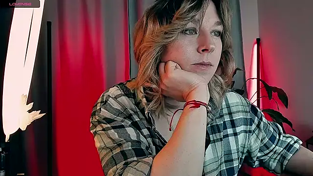 5 in one online show from 02/18/26, 04:21