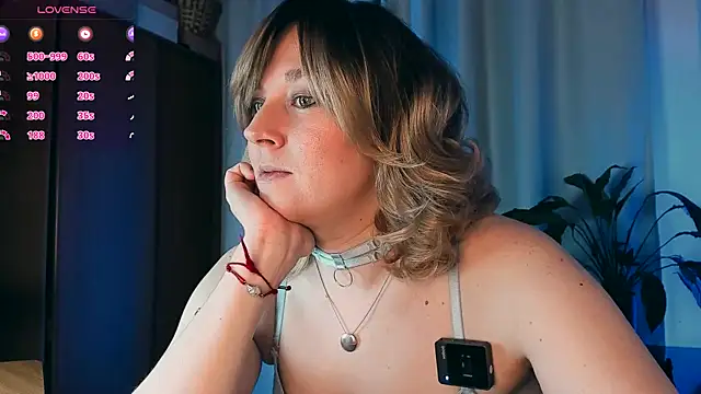 5 in one online show from 03/04/26, 03:58