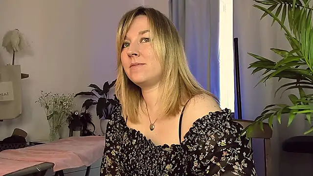 5 in one online show from 04/12/26, 07:00