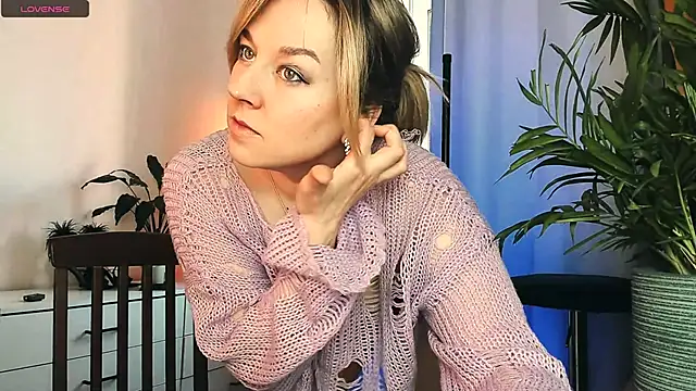 5 in one online show from 04/11/26, 06:21