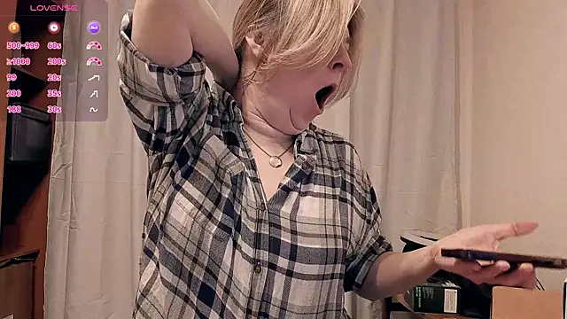 5 in one online show from 11/17/25, 05:55