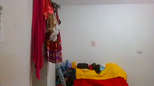 Aishamara online show from 10/18/25, 11:29