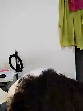 Snapshot of Aishamara chatting on 02/13/26, 12:21 Aishamara online show from 02/13/26, 12:21