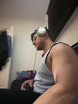 CleanGrey online show from 02/17/26, 10:23