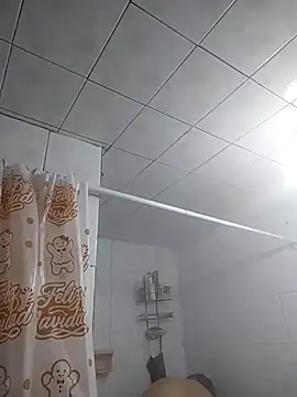 LaInsaciableIntensa online show from 12/17/25, 04:34