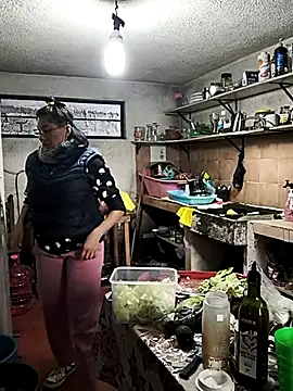 LaInsaciableIntensa online show from 12/20/25, 10:12