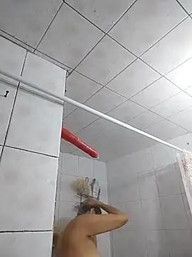 LaInsaciableIntensa online show from 10/27/25, 06:09