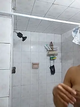 LaInsaciableIntensa online show from 09/17/25, 10:34