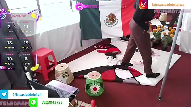 LaInsaciableIntensa online show from 11/15/25, 02:43