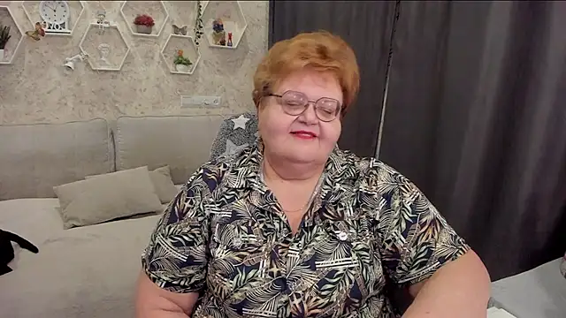 Snapshot of _big_love_ chatting on 02/23/25, 08:11  big love  online show from 02/23/25, 08:11