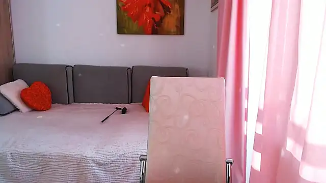 Snapshot of Magic_Blondie chatting on 02/23/25, 01:32 Magic Blondie online show from 02/23/25, 01:32