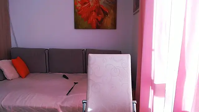 Snapshot of Magic_Blondie chatting on 09/27/25, 01:28 Magic Blondie online show from 09/27/25, 01:28