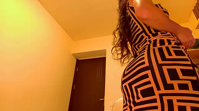 Snapshot of purpleariellx chatting on 07/06/26, 10:45 purpleariellx online show from 07/06/26, 10:45