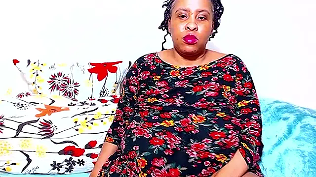 Ebonylovelyx online show from 10/19/25, 12:02