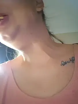 Snapshot of Keli_Jessi chatting on 02/07/26, 06:16 Keli Jessi online show from 02/07/26, 06:16