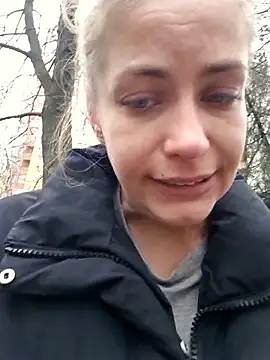 Keli Jessi online show from 11/28/25, 01:22