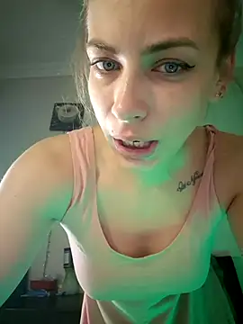 Snapshot of Keli_Jessi chatting on 03/15/26, 06:15 Keli Jessi online show from 03/15/26, 06:15