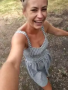 Keli Jessi online show from 07/09/26, 12:59