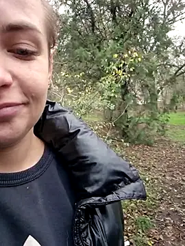 Keli Jessi online show from 12/04/25, 01:10