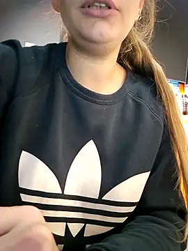 Keli Jessi online show from 11/01/25, 07:41