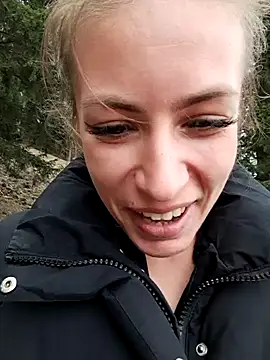 Keli Jessi online show from 03/22/25, 12:46