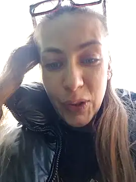 Snapshot of Keli_Jessi chatting on 03/12/26, 12:31 Keli Jessi online show from 03/12/26, 12:31