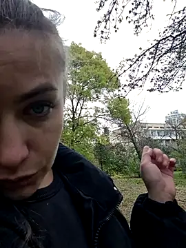 Keli Jessi online show from 10/27/25, 01:56