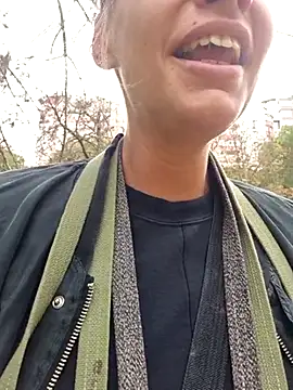 Keli Jessi online show from 09/10/25, 01:43