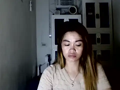 Snapshot of pinay4uwithagoodheart chatting on 12/05/24, 10:17 pinay4uwithagoodheart online show from 12/05/24, 10:17